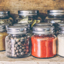Everything You Should Know About Installing Custom Glass Shelves at Home or Work